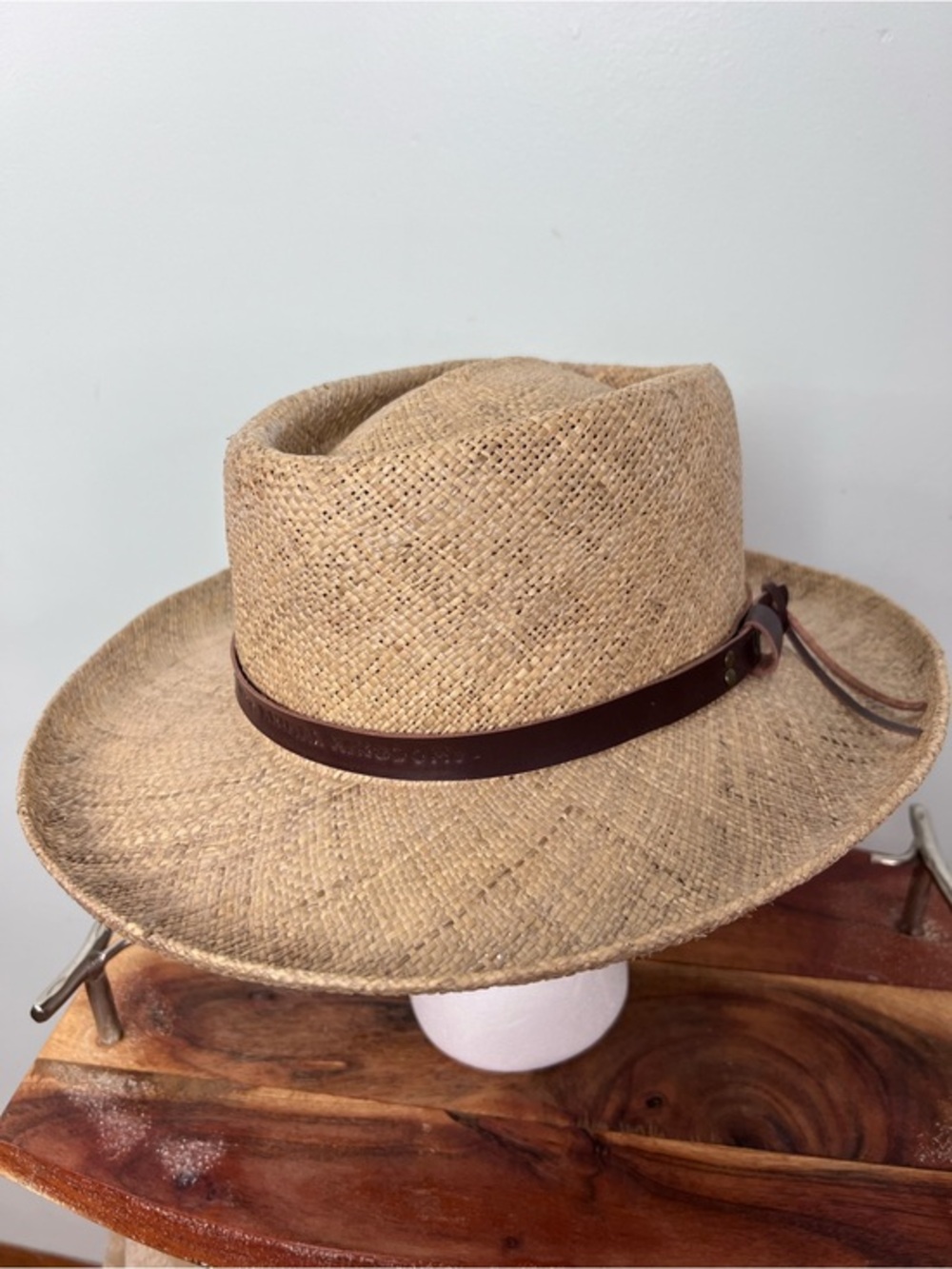 Walt Disney World Natural Straw Safari Hat Leather Band US L Wide Brim Unisex